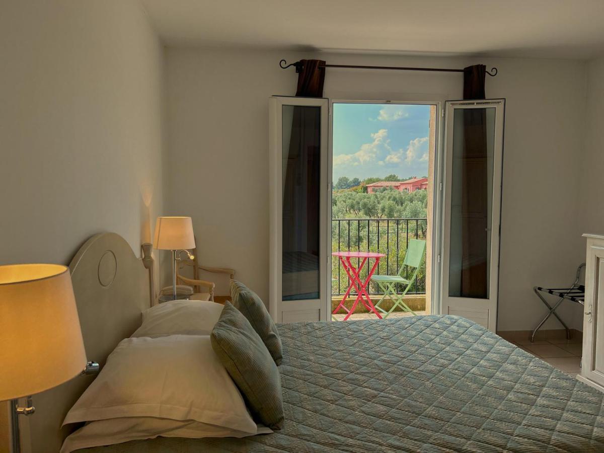 Hotel Terriciae Aux Portes De Maussane Les Alpilles מראה חיצוני תמונה