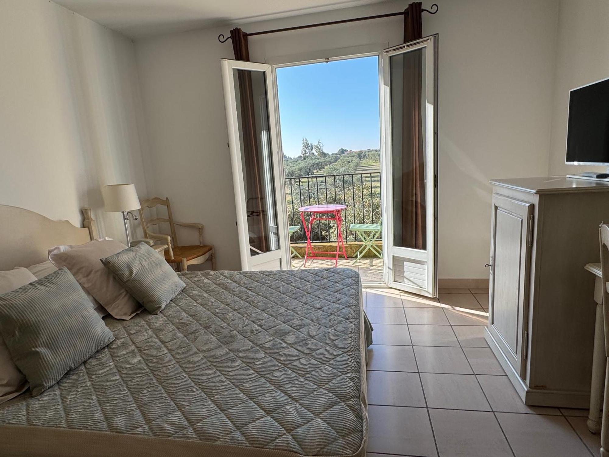 Hotel Terriciae Aux Portes De Maussane Les Alpilles מראה חיצוני תמונה